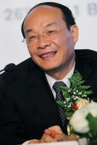 东风汽车公司董事长党委书记、东风有限董事长 徐平