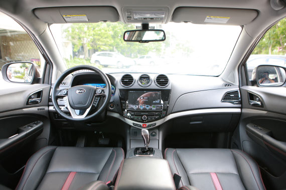 比亚迪S7量产版实拍图曝光 预计售价15万