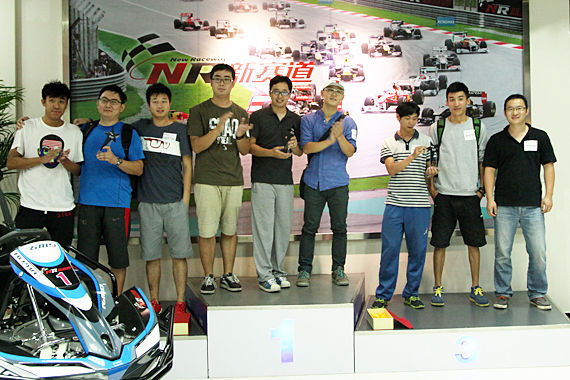 新赛道国际卡丁车馆“媒体杯”挑战赛 新浪汽车获得第二名