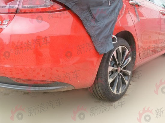 广汽菲亚特菲翔运动版车型谍照