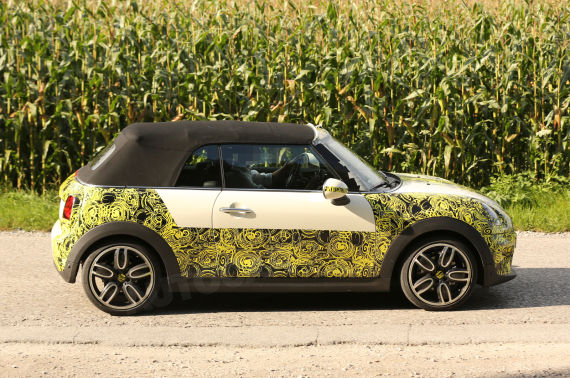新一代MINI敞篷车路试谍照曝光