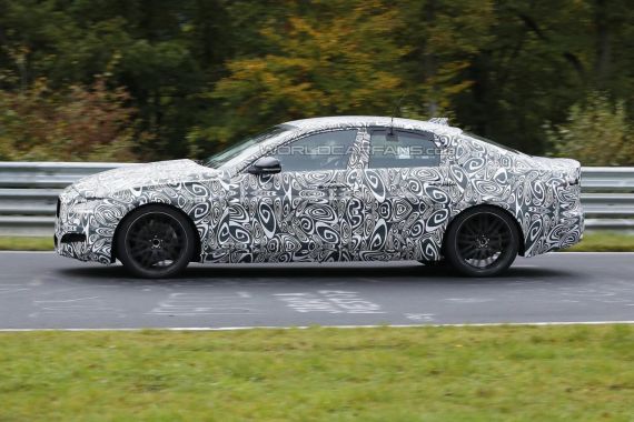 全新捷豹XF最新谍照曝光 或明年底发布