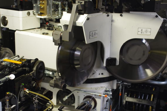 多机头式机床可在一道程序中对工件进行不同标准的加工