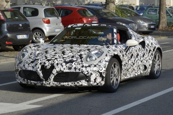 阿尔法-罗密欧4C QV谍照