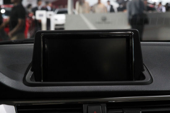 长安悦翔V7配置