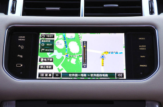 路虎揽胜运动版导航评测