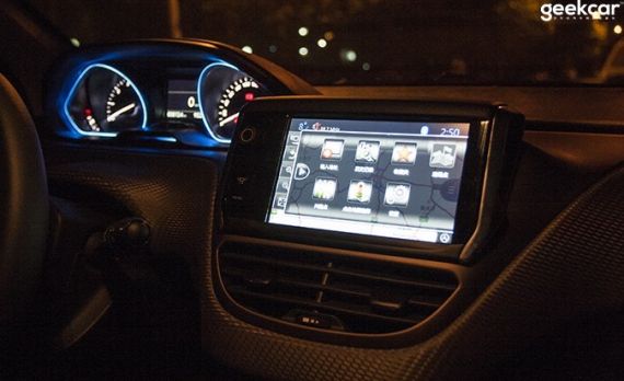 标致 2008 导航评测