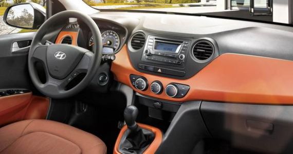 现代发布i10轿车版 起价1万美元