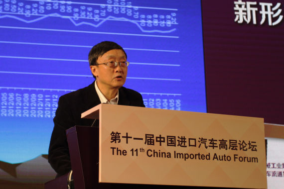 国务院发展研究中心宏观经济研究部研究员张立群