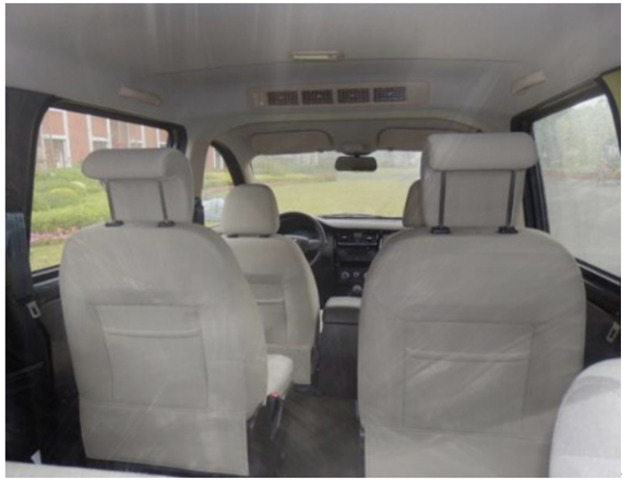 五菱宏光V内饰布局