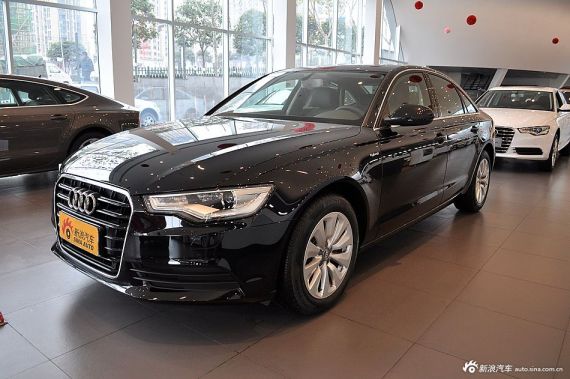 黑色奥迪
