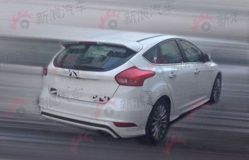 改款福克斯两厢运动版