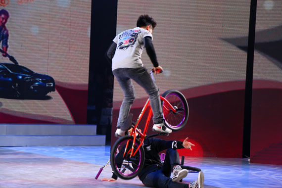 华谊新面孔 菲亚特致悦达人秀 比赛现场