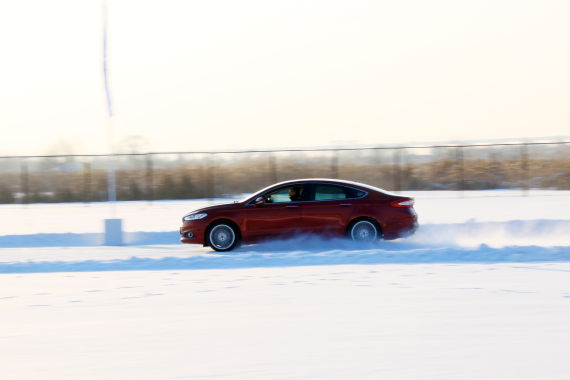 冰雪体验新蒙迪欧