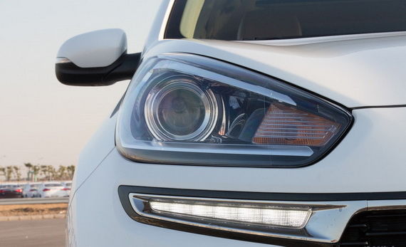 KX3谍照(前大灯)