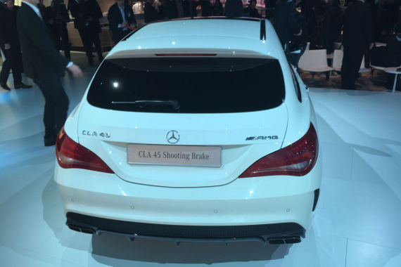 奔驰CLA45 AMG猎装版