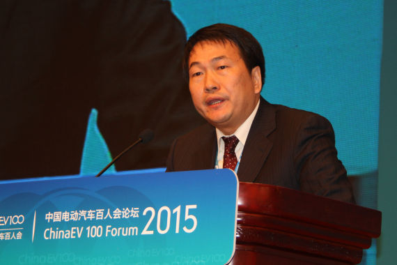 财政部经济建设司司长曾晓安