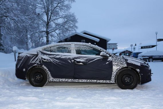 新一代现代Elantra谍照曝光 配置提升