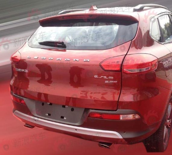 猎豹CS10量产车型实拍谍照 配2.0T发动机