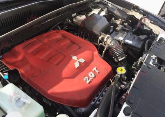 猎豹CS10量产车型实拍谍照 配2.0T发动机