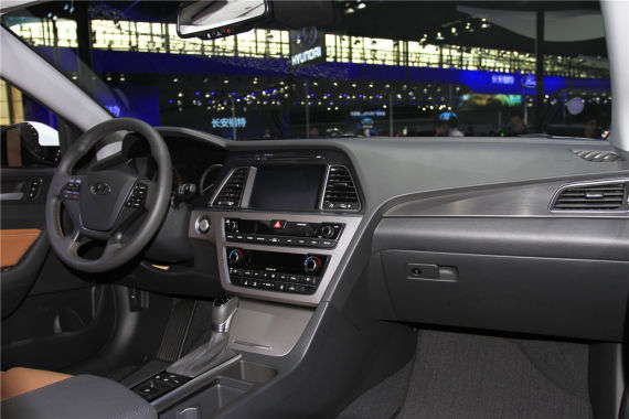 现代第九代索纳塔