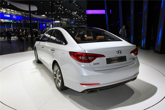 现代第九代索纳塔