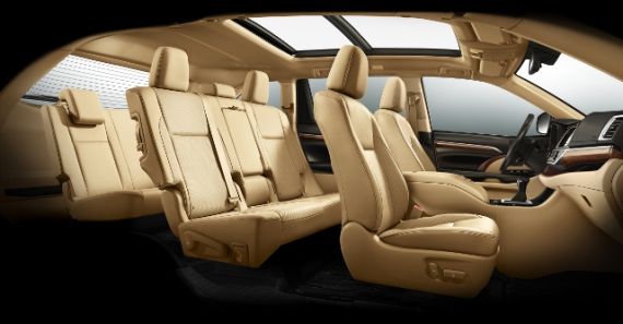 对于有两个孩子的家庭来说，7座车型更加实用