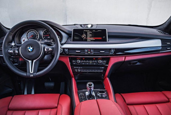 全新BMW X5 M内饰