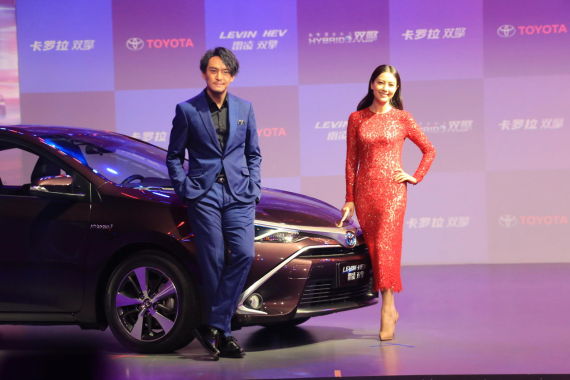 著名影星张震/高圆圆出席丰田之夜