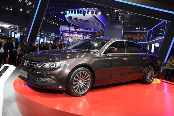 众泰汽车携六款全新车型亮相上海车展