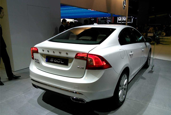 沃尔沃S60L混动车型