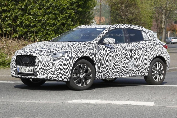 英菲尼迪QX30最新谍照