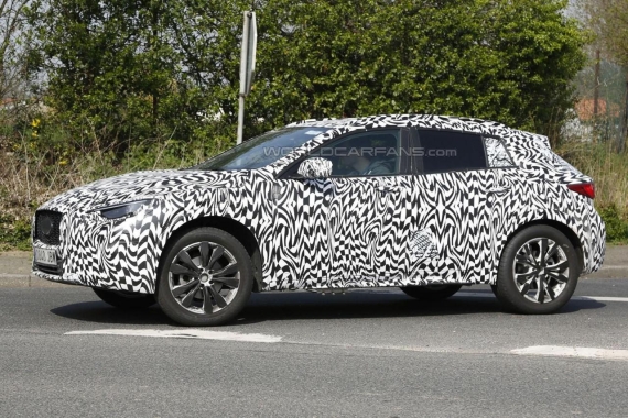 英菲尼迪QX30最新谍照