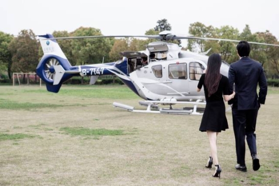 梅赛德斯-奔驰CLS运动轿车