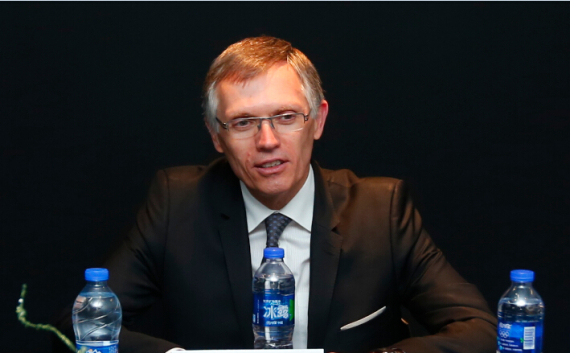 新浪汽车对话标致雪铁龙全球CEO 唐唯实