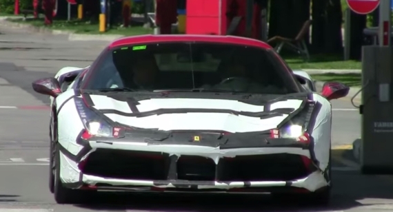 法拉利488敞篷版谍照曝光