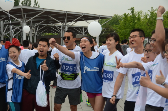 我是跑者 乐跑奥森 2015北京现代汽车金融10公里跑北京开跑
