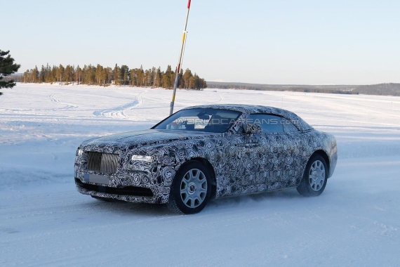 Rolls-Royce Wraith Drophead Coupe 谍照