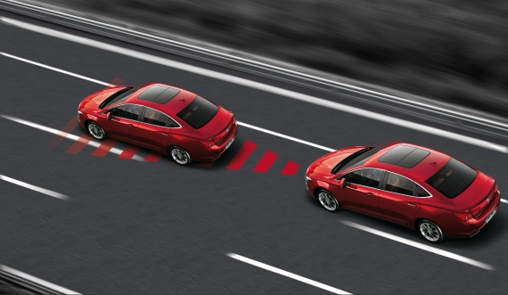 FCA前碰撞预警系统+CMB碰撞缓解系统