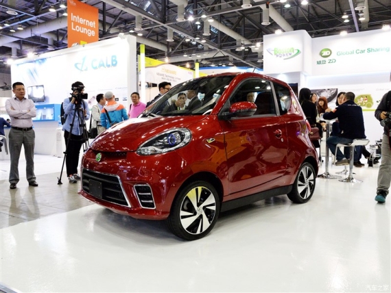 知豆D2可续航210公里