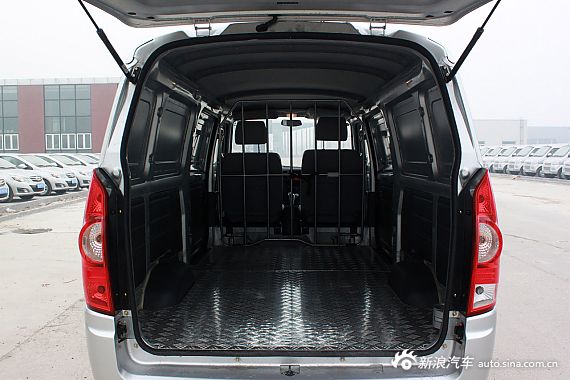 2014款北汽威旺307 EV到店实拍