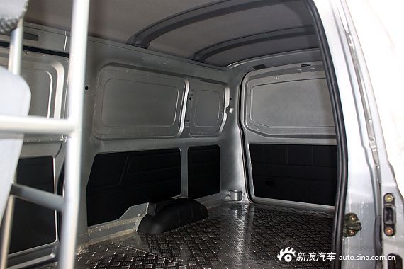 2014款北汽威旺307 EV到店实拍