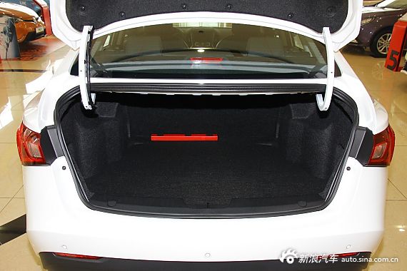 2015款MG GT到店实拍