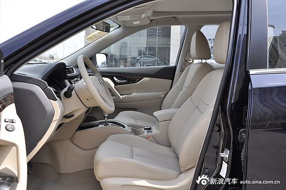 2014款奇骏到店实拍