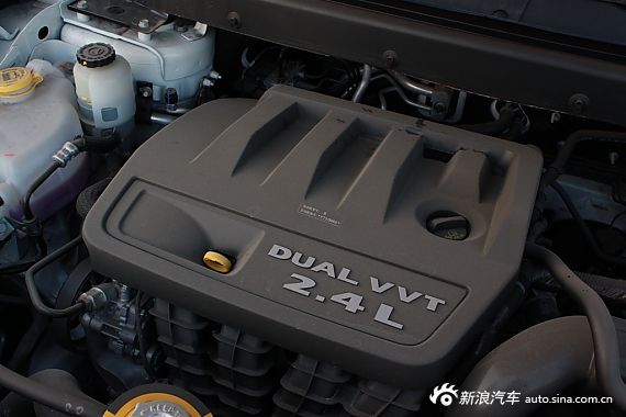 2015款道奇酷威到店实拍