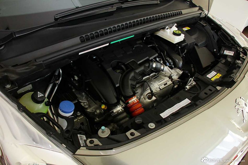 2015款标致3008到店实拍