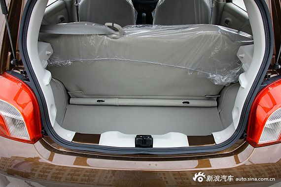 2014款启辰R30 1.2L手动优享版到店实拍