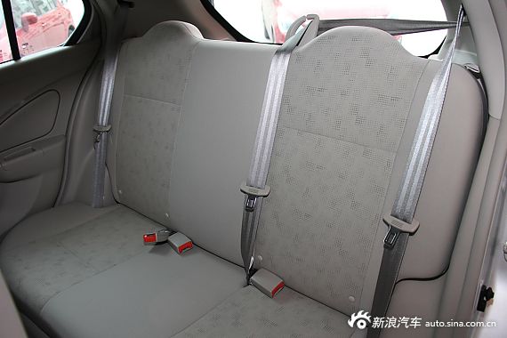 2014款启辰R30 1.2L手动优享版到店实拍