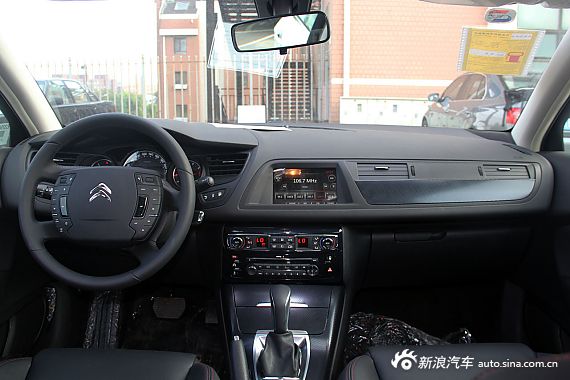 2014款东风雪铁龙C5 1.6T 自动尊享型到店实拍