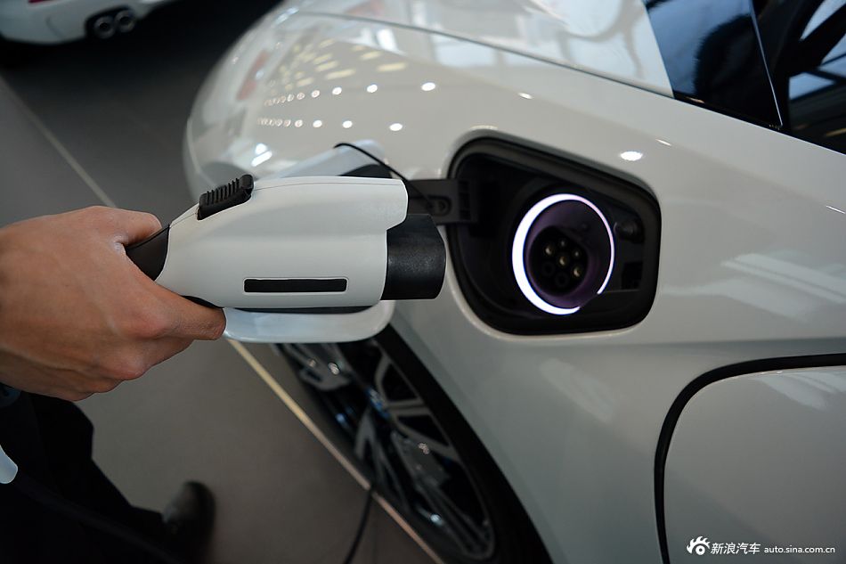 2014款宝马i8 1.5T标准型